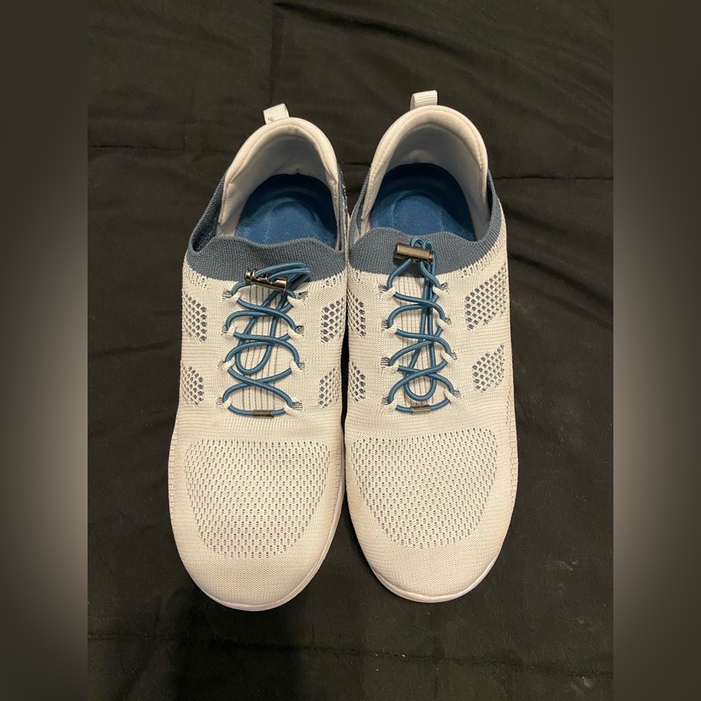 Women’s Running Shoes